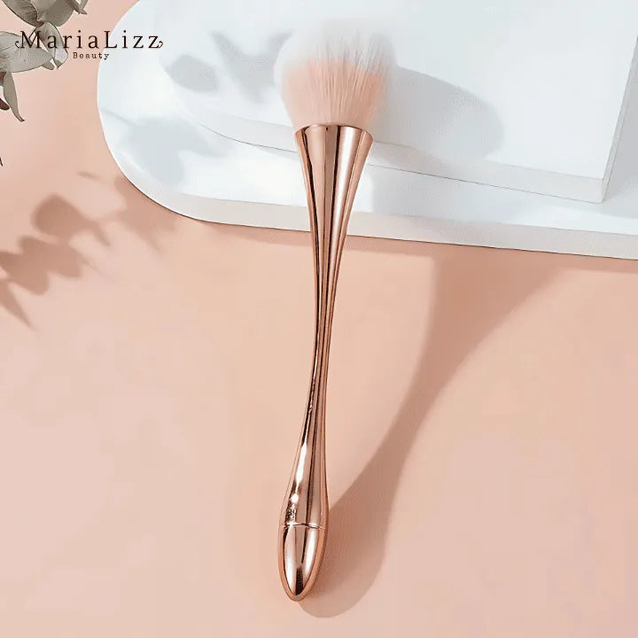 Pincel de maquiagem em leque